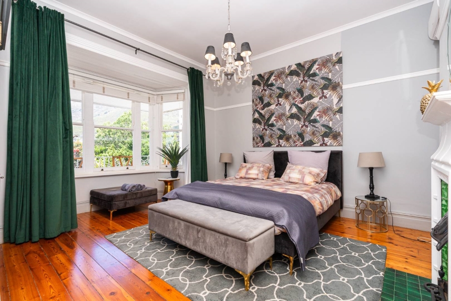 4 Bedroom Property for Sale in Oranjezicht Western Cape